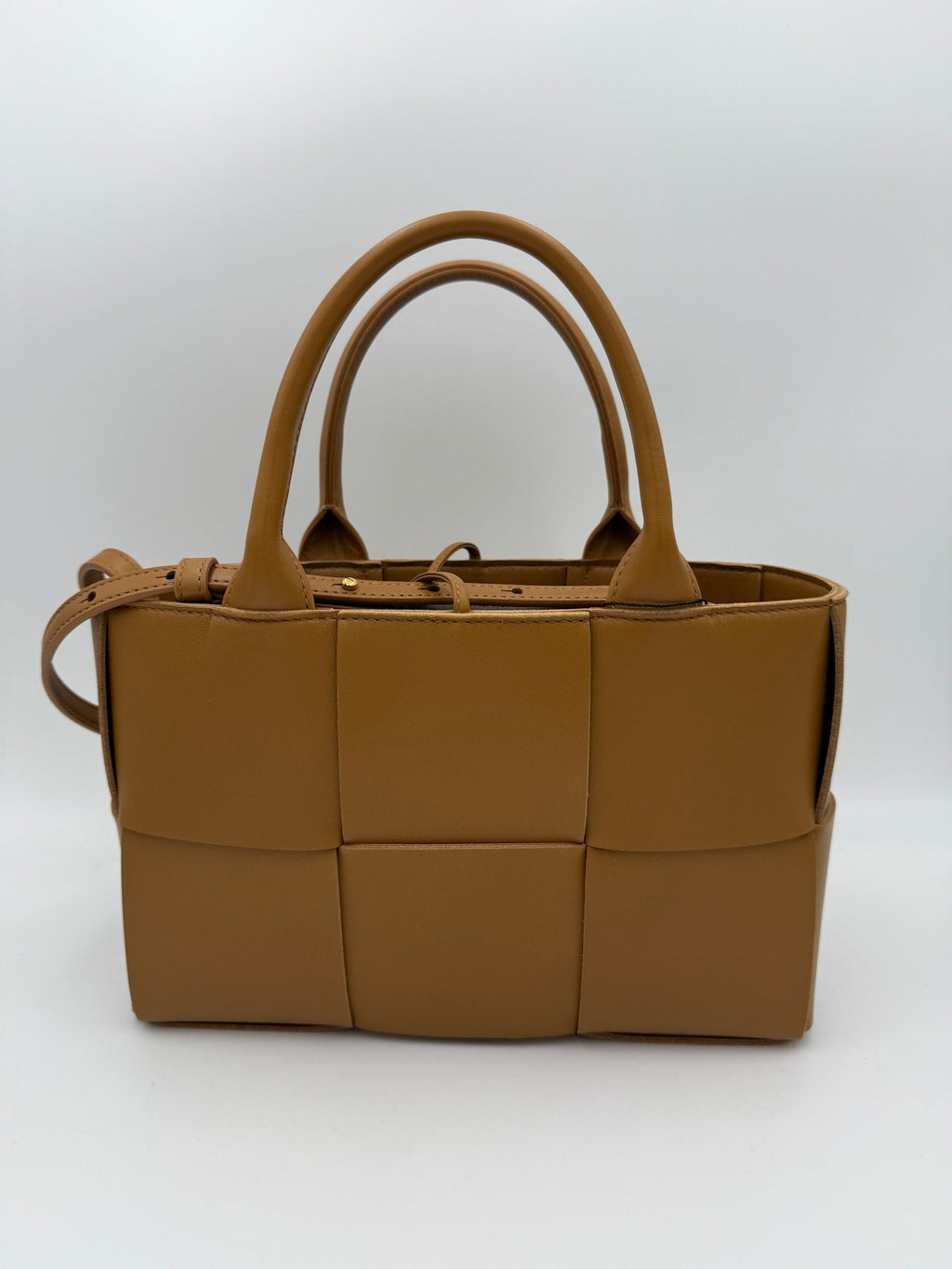 BOTTEGA VENETA PRE LOVED
