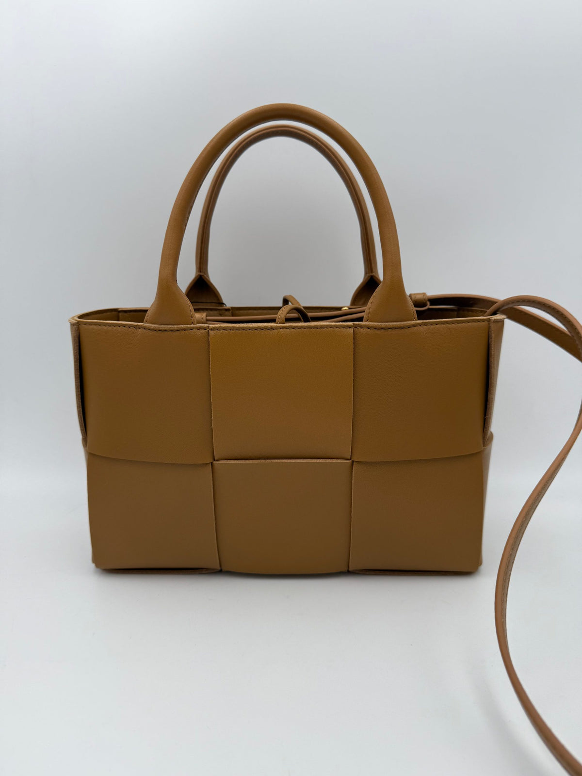 BOTTEGA VENETA PRE LOVED