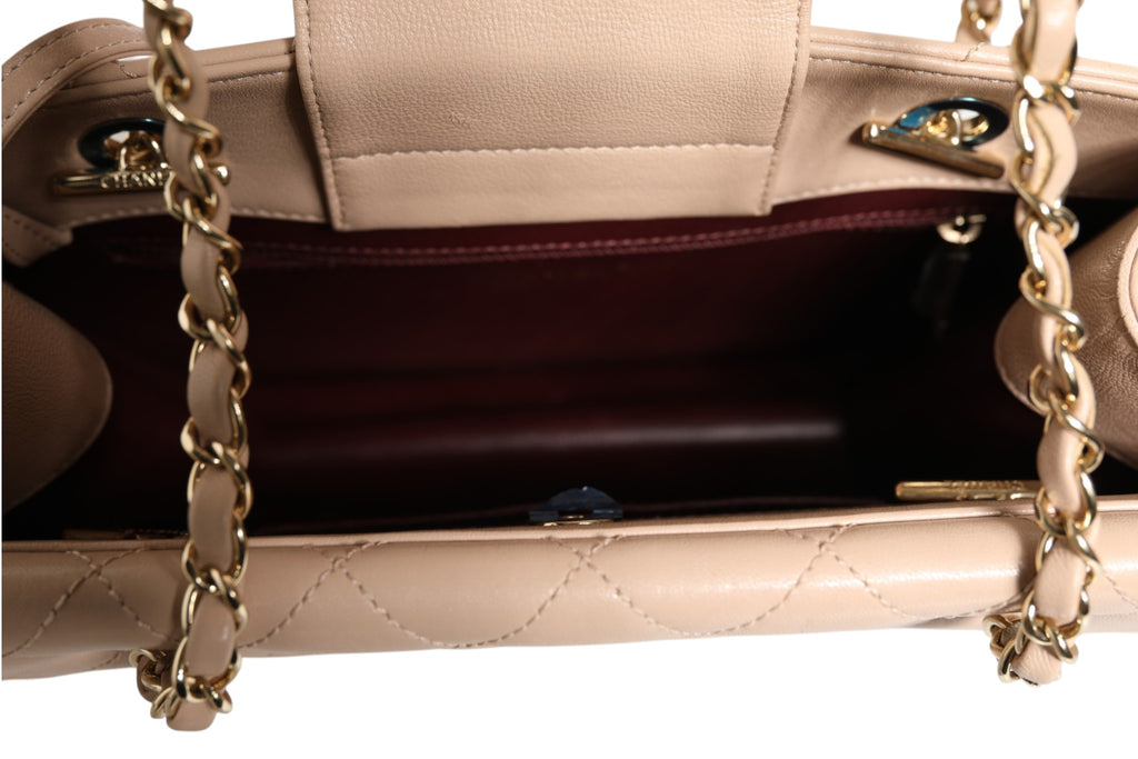 Quilted Leather Beauty Lock Flap Bag