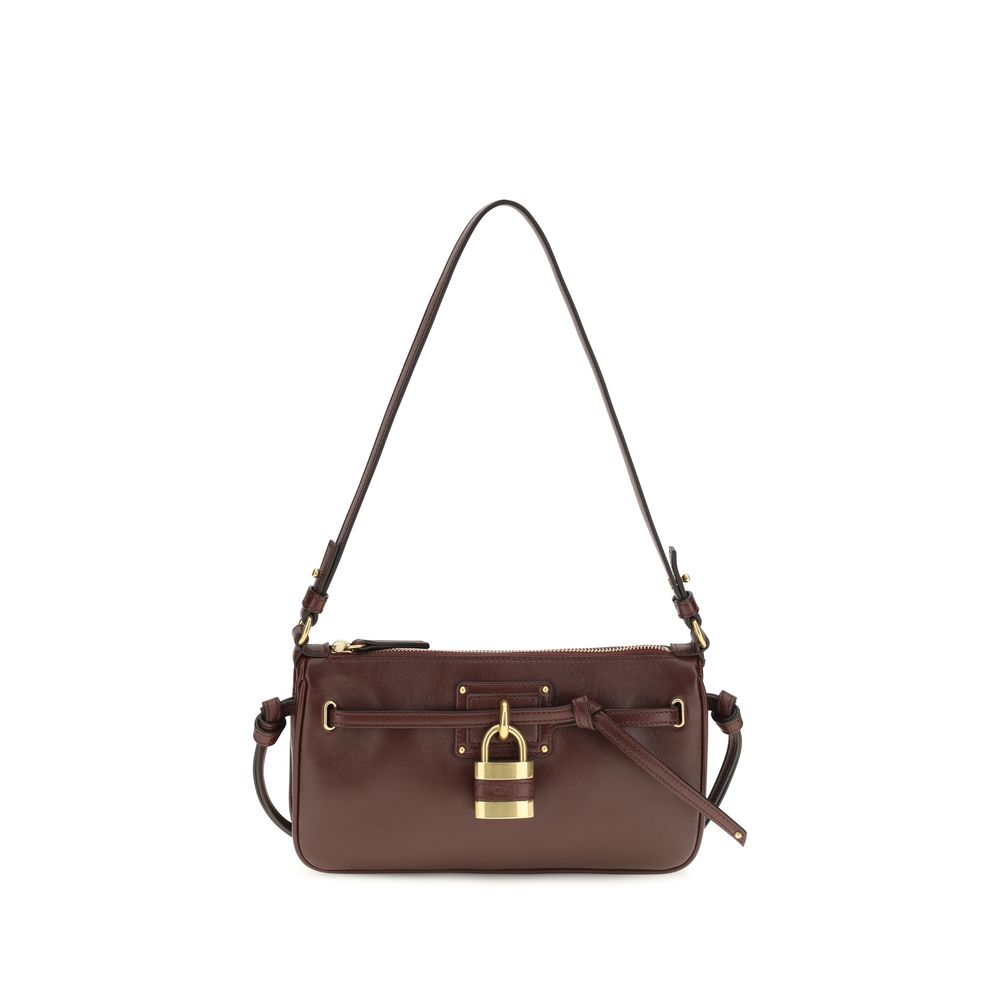 CHLOÈ